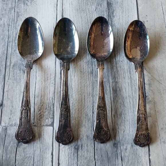 Set of 4 - Kings Spoons  (Stainless, Select, Korea) by REED & BARTON - Picture 1 of 3